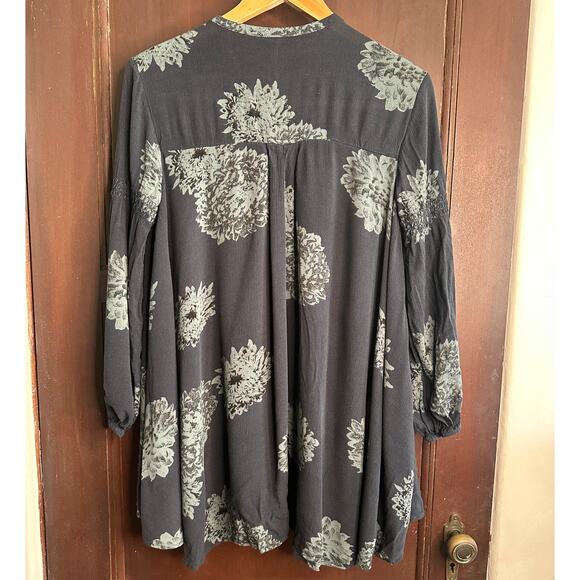 FREE PEOPLE | Midnight Medallion Floral V Neck Oversized Tunic Blue Gray XS - Picture 2 of 5